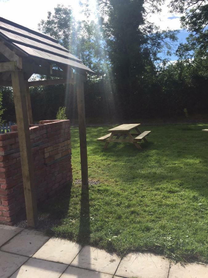 A Selection Of Self Catering Holiday Homes At Kilcloon Cottages Мейнут Екстер'єр фото