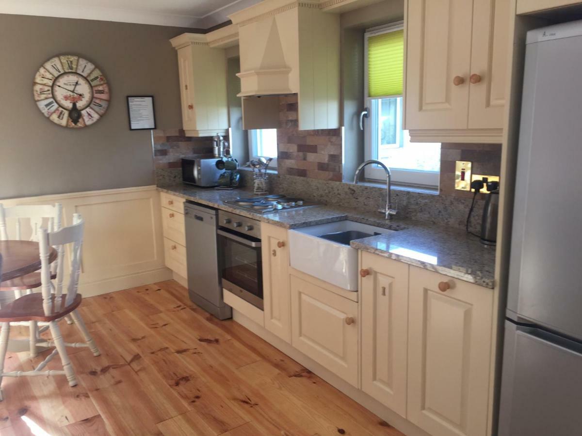 A Selection Of Self Catering Holiday Homes At Kilcloon Cottages Мейнут Екстер'єр фото